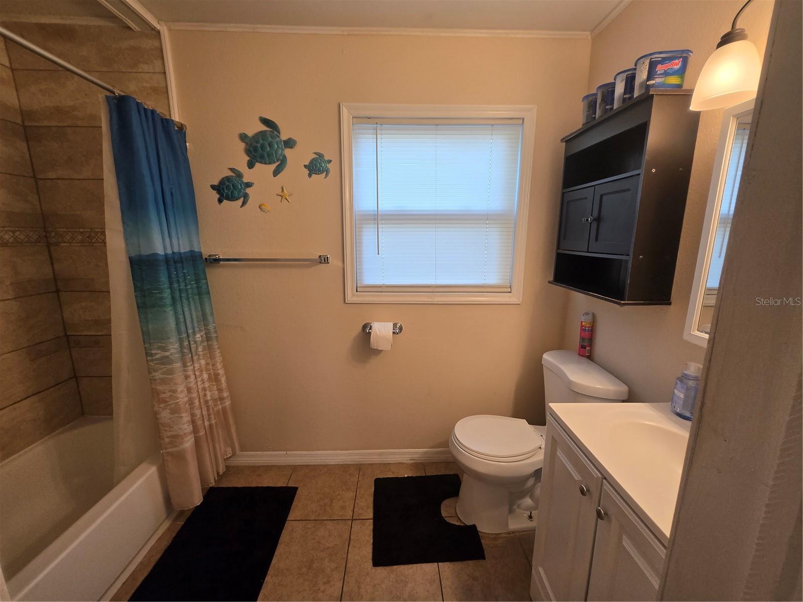 VILLAGE GREEN SUB - Residential Lease