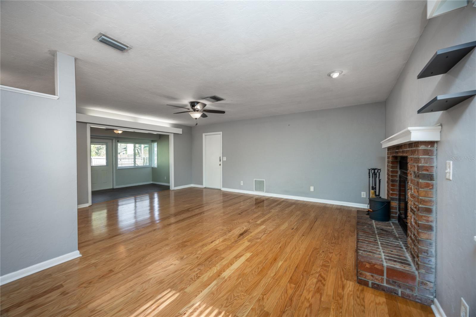 VALWOOD UNIT 2 - Residential Lease