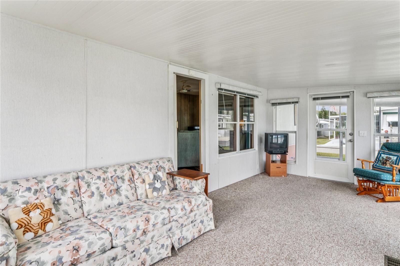 SLEEPY HOLLOW MOBILE ESTATES - Residential