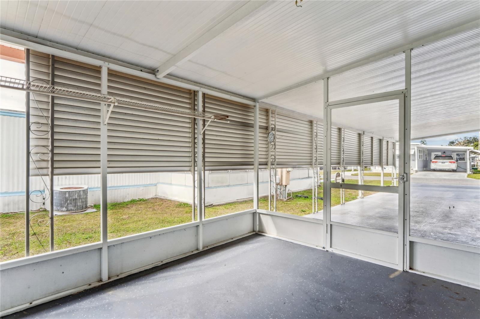 SLEEPY HOLLOW MOBILE ESTATES - Residential