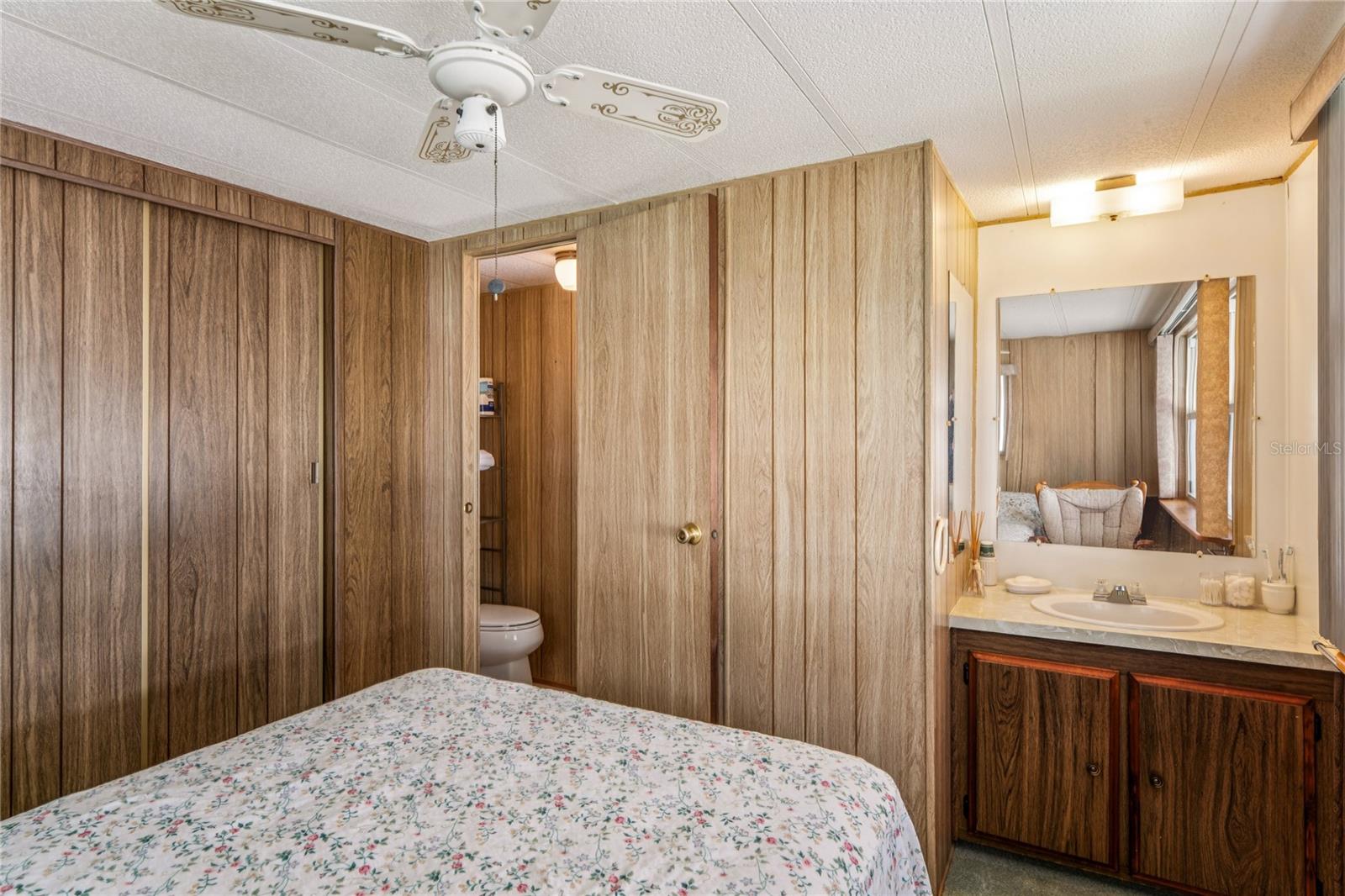 SLEEPY HOLLOW MOBILE ESTATES - Residential