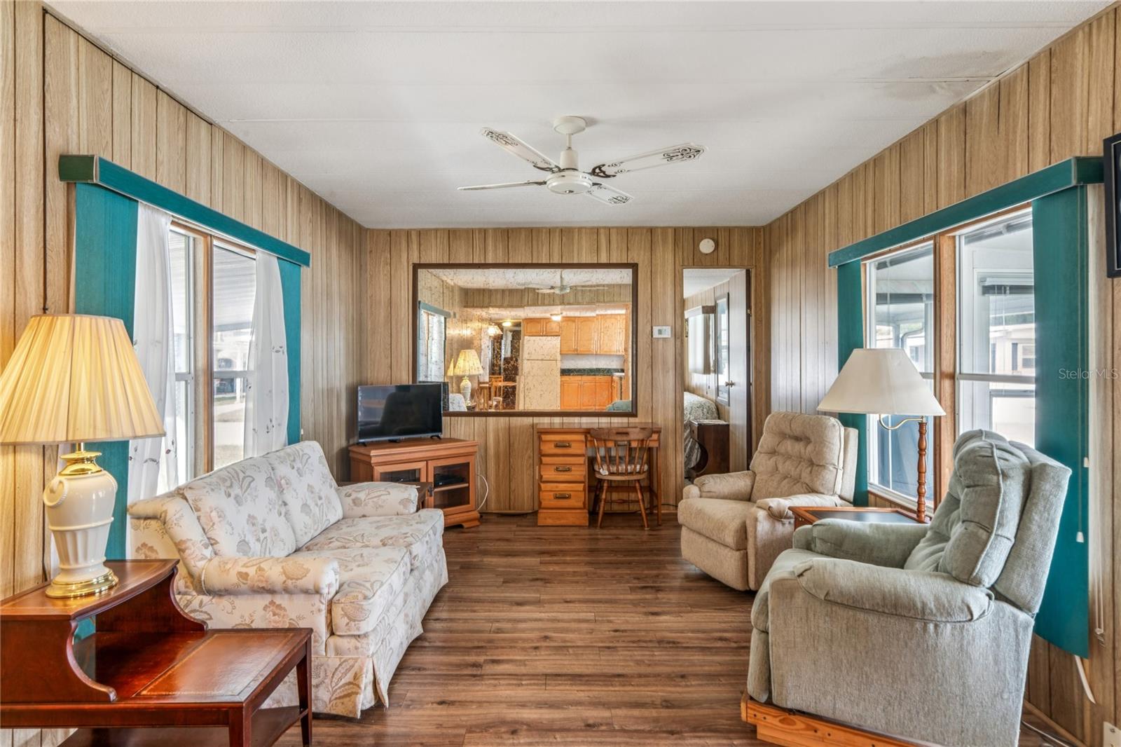 SLEEPY HOLLOW MOBILE ESTATES - Residential