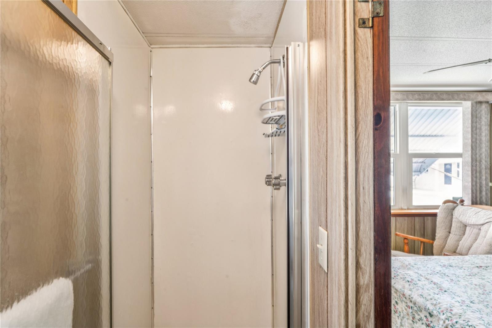 SLEEPY HOLLOW MOBILE ESTATES - Residential