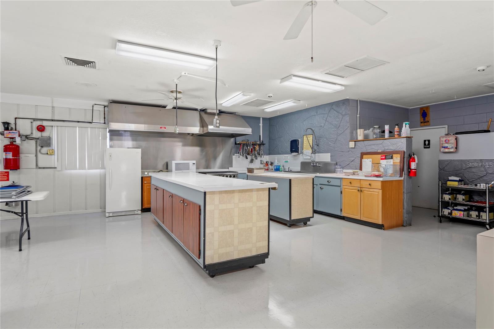 SLEEPY HOLLOW MOBILE ESTATES - Residential