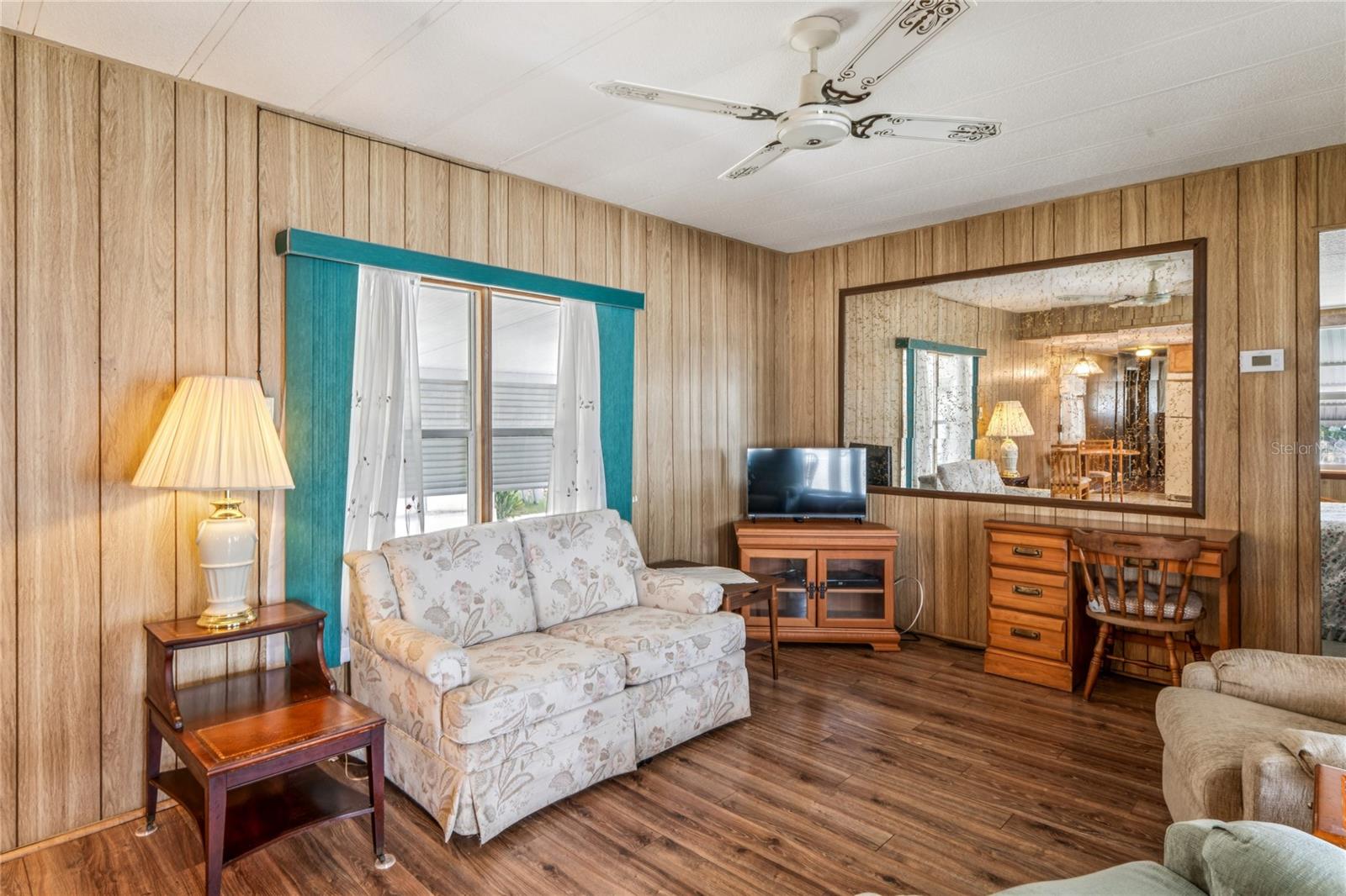 SLEEPY HOLLOW MOBILE ESTATES - Residential