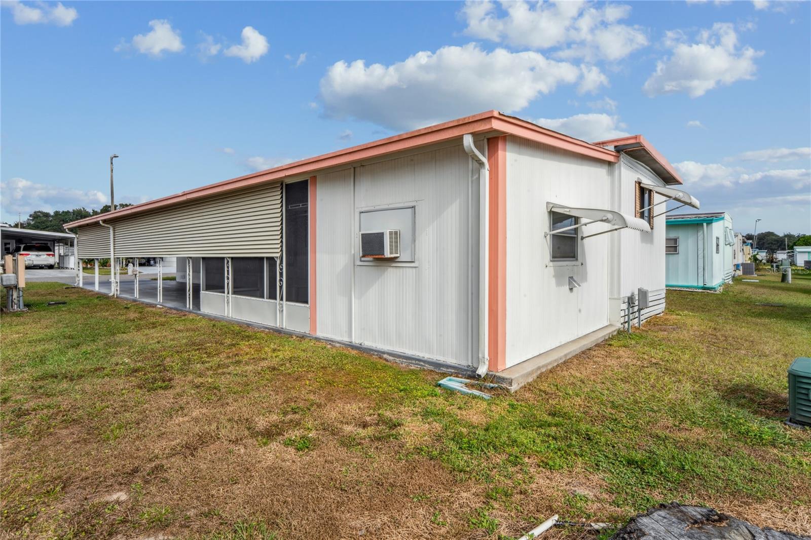 SLEEPY HOLLOW MOBILE ESTATES - Residential