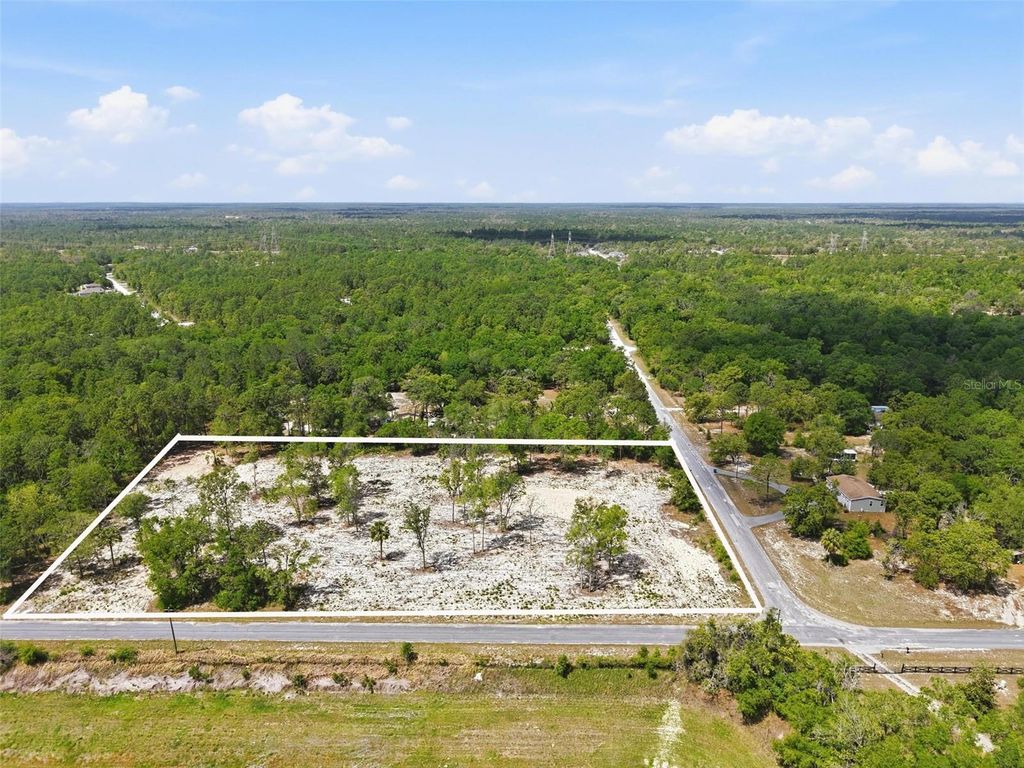 Photo of 14235 Carolina Dove Road, Weeki Wachee, FL 34614 (MLS # W7884425)