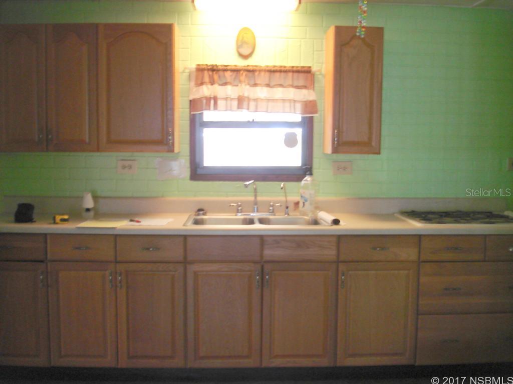 Model Land Co Unrec 160 Lt 41 - Residential