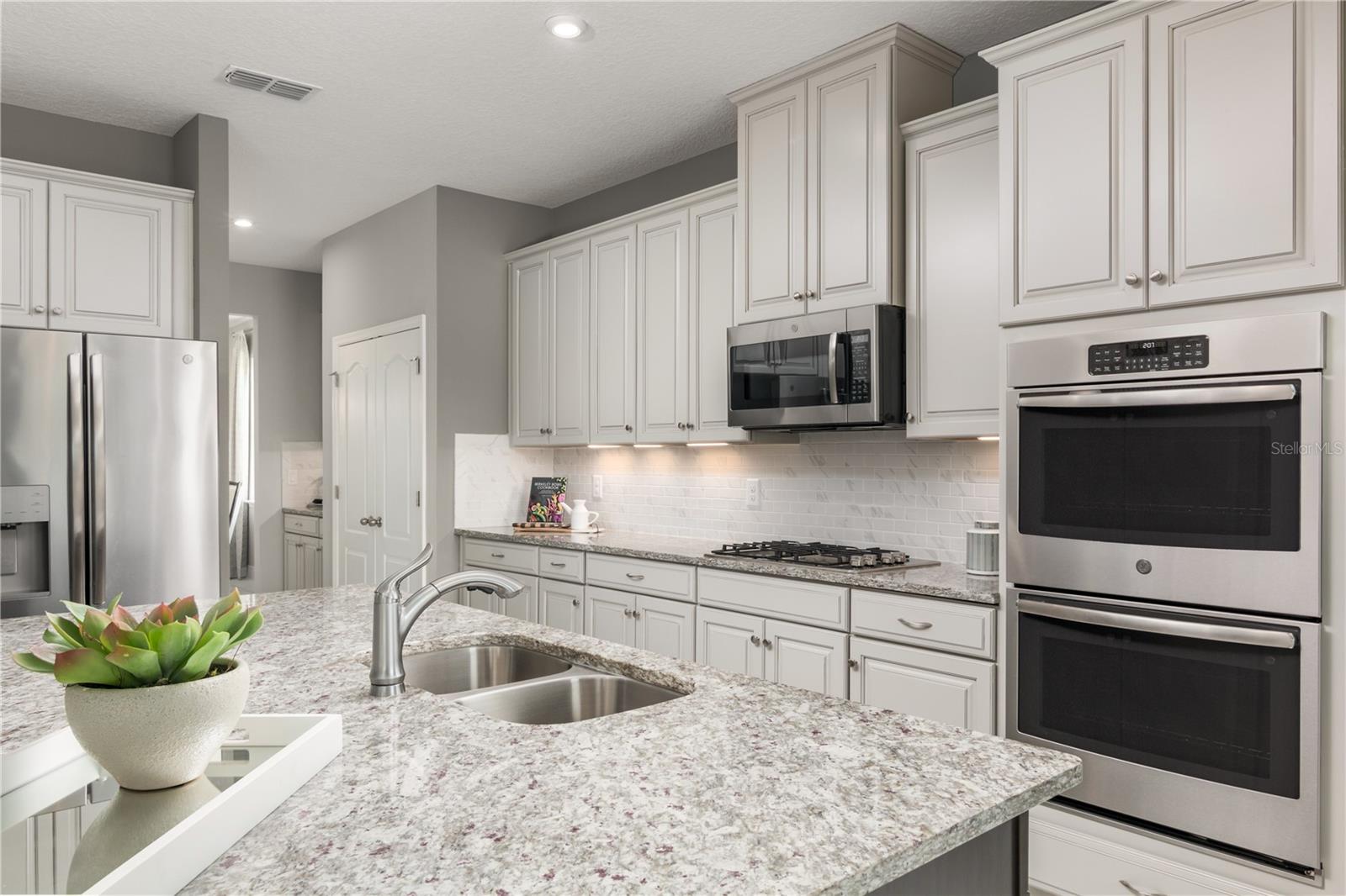 PARKVIEW PRESERVE - Residential