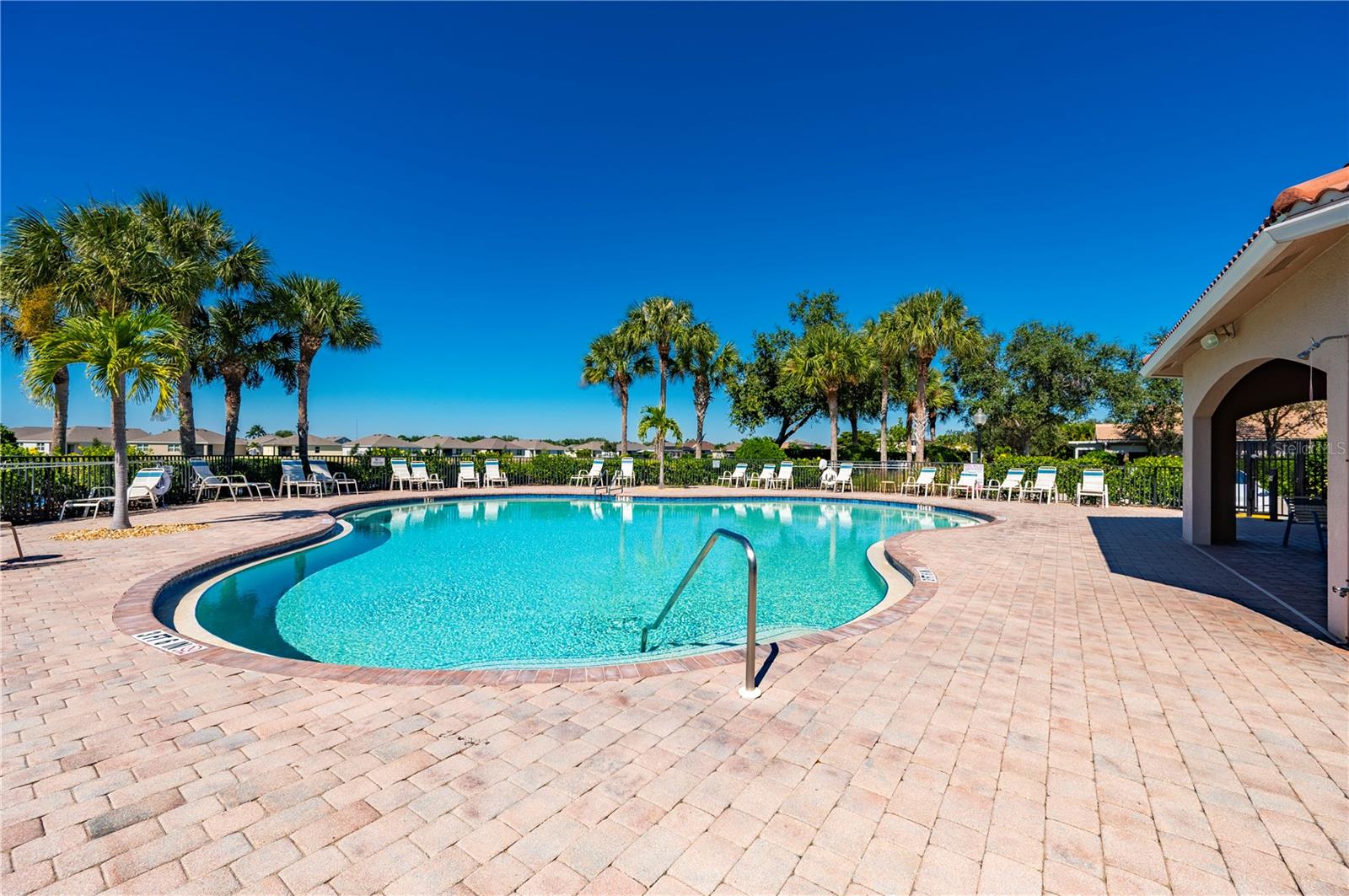 RIVER CLUB - Residential