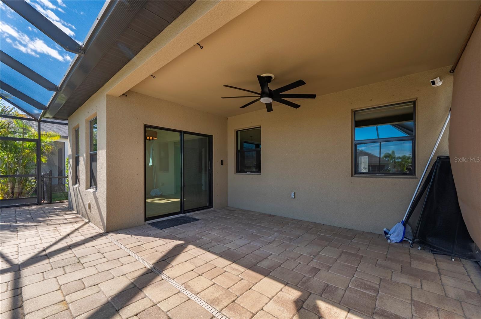 RIVER CLUB - Residential