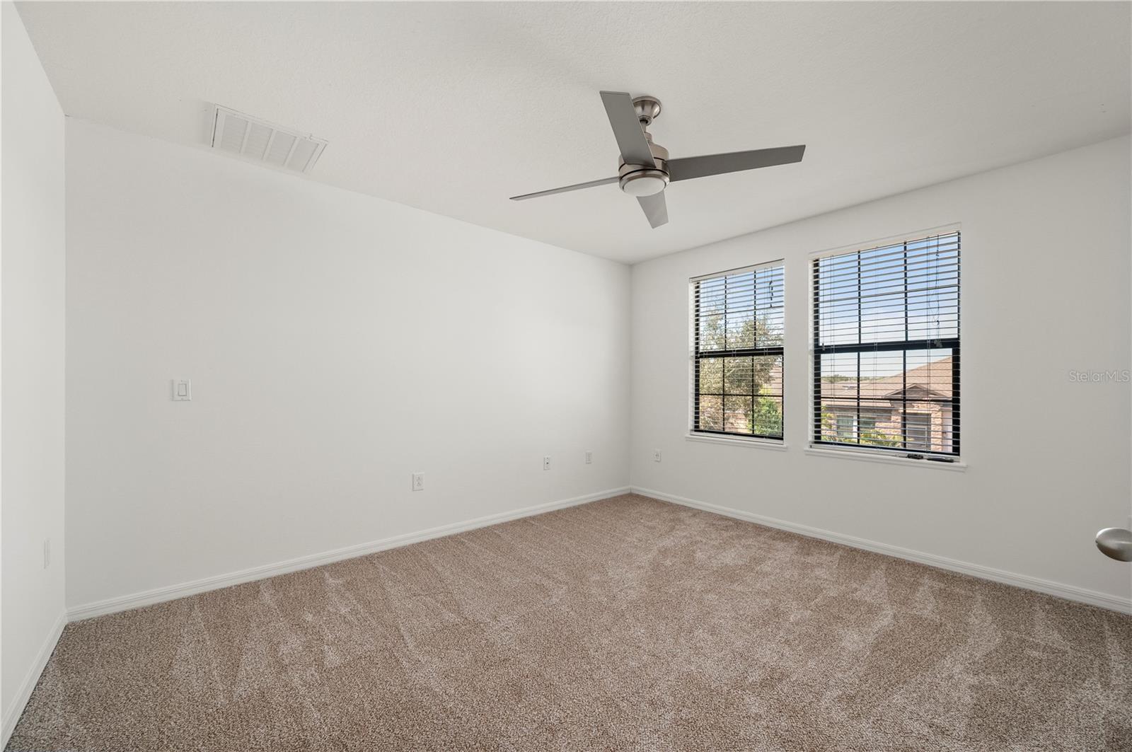 RIVER CLUB - Residential