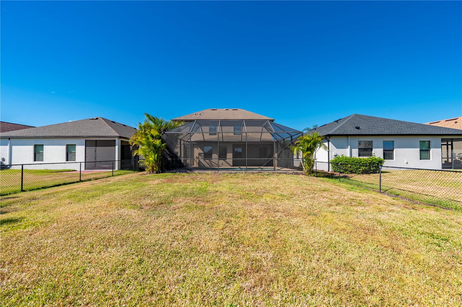 RIVER CLUB - Residential