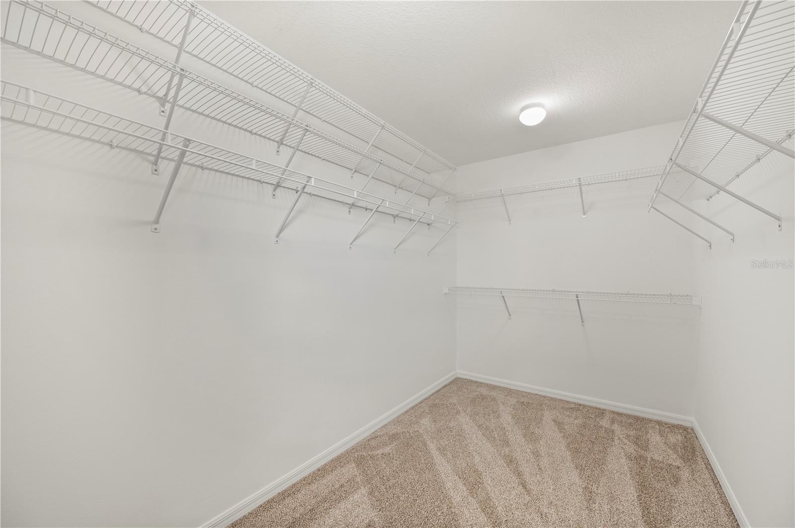 RIVER CLUB - Residential