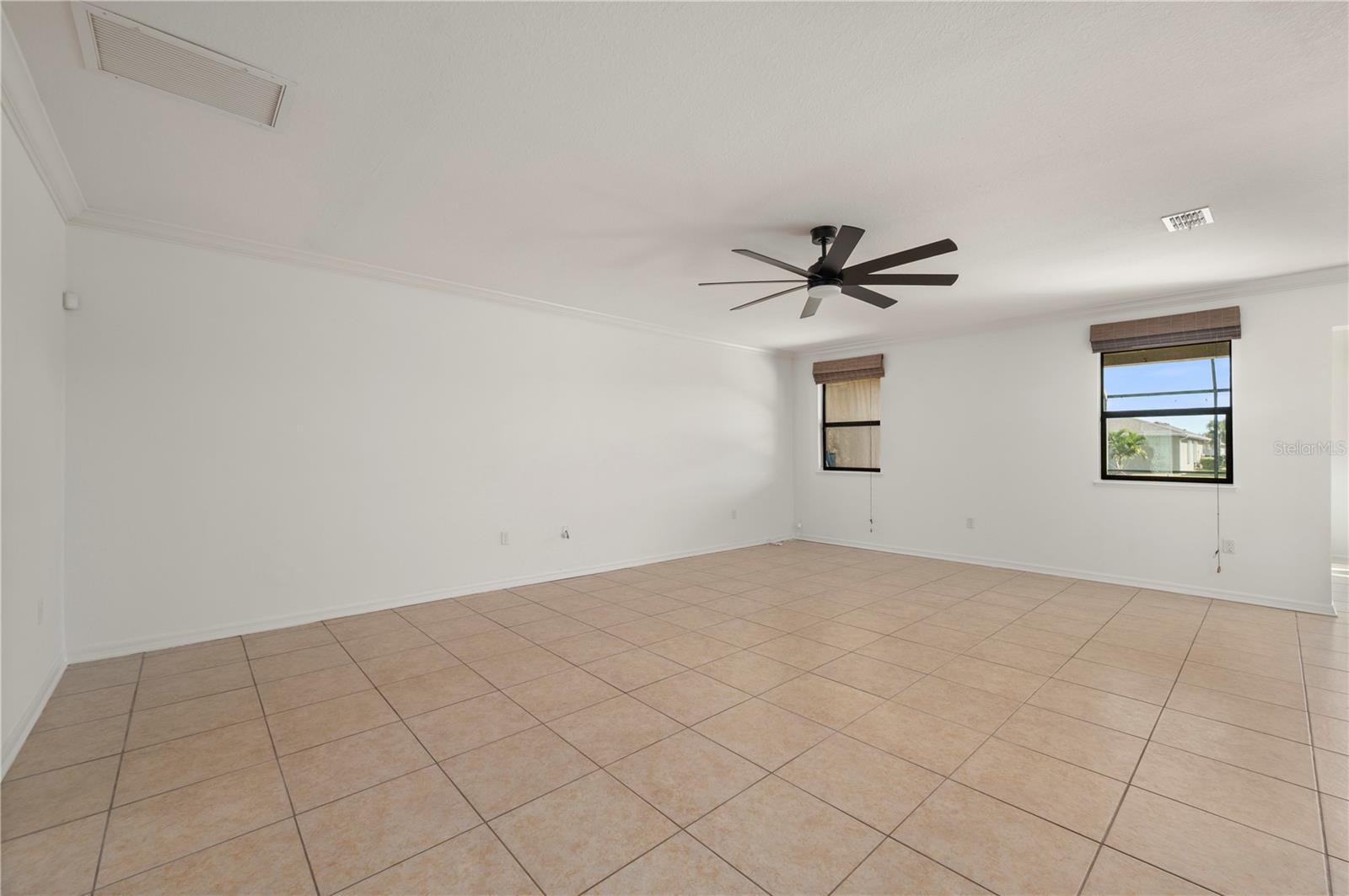 RIVER CLUB - Residential