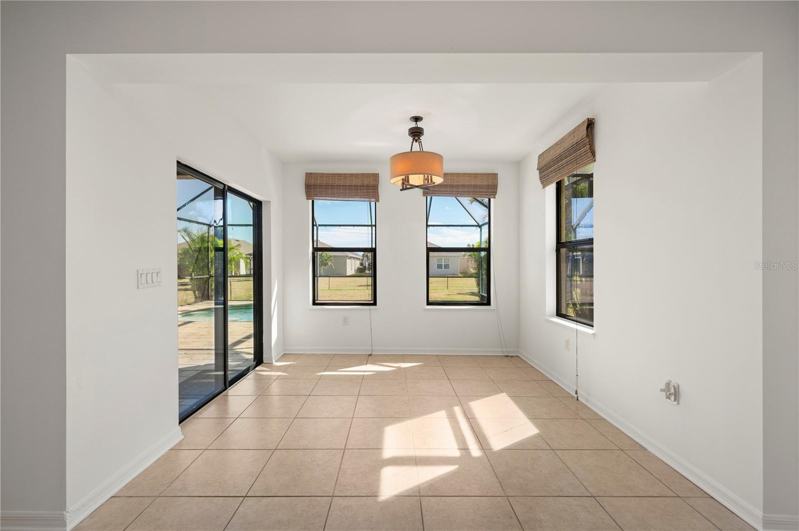 RIVER CLUB - Residential