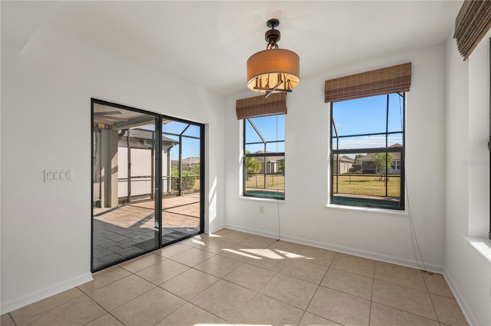 RIVER CLUB - Residential