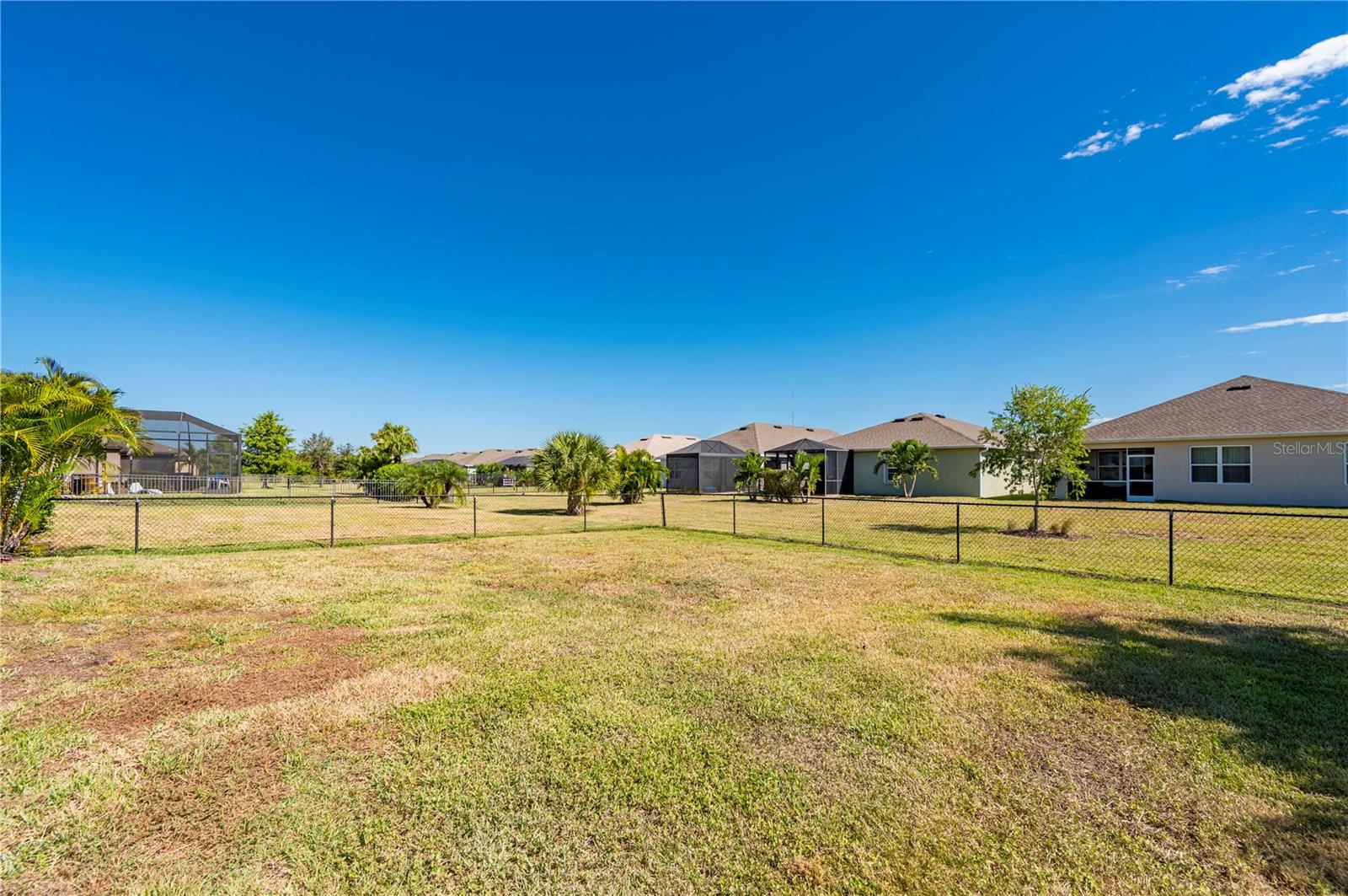 RIVER CLUB - Residential