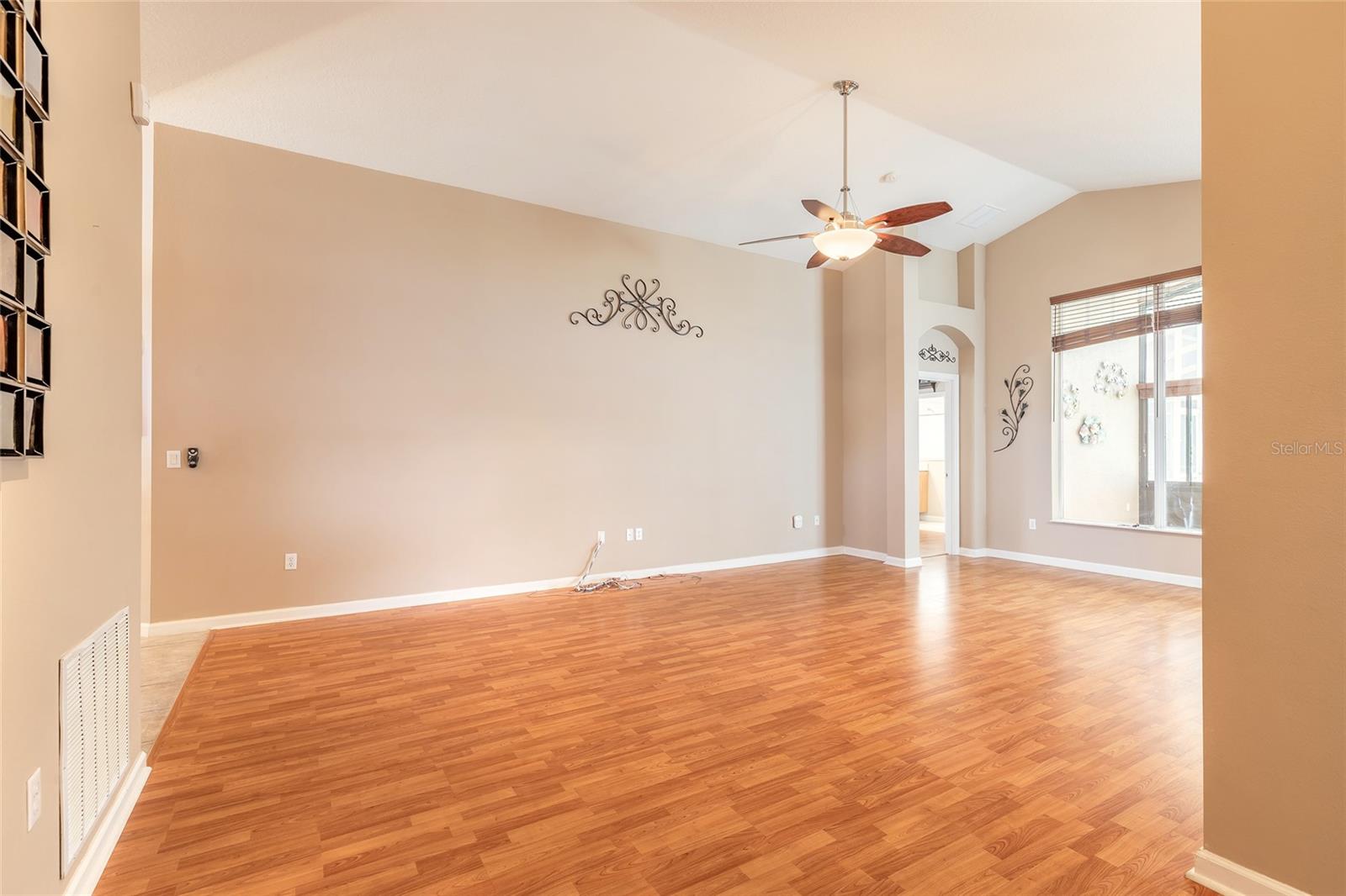 6793 CALISTOGA CIRCLE