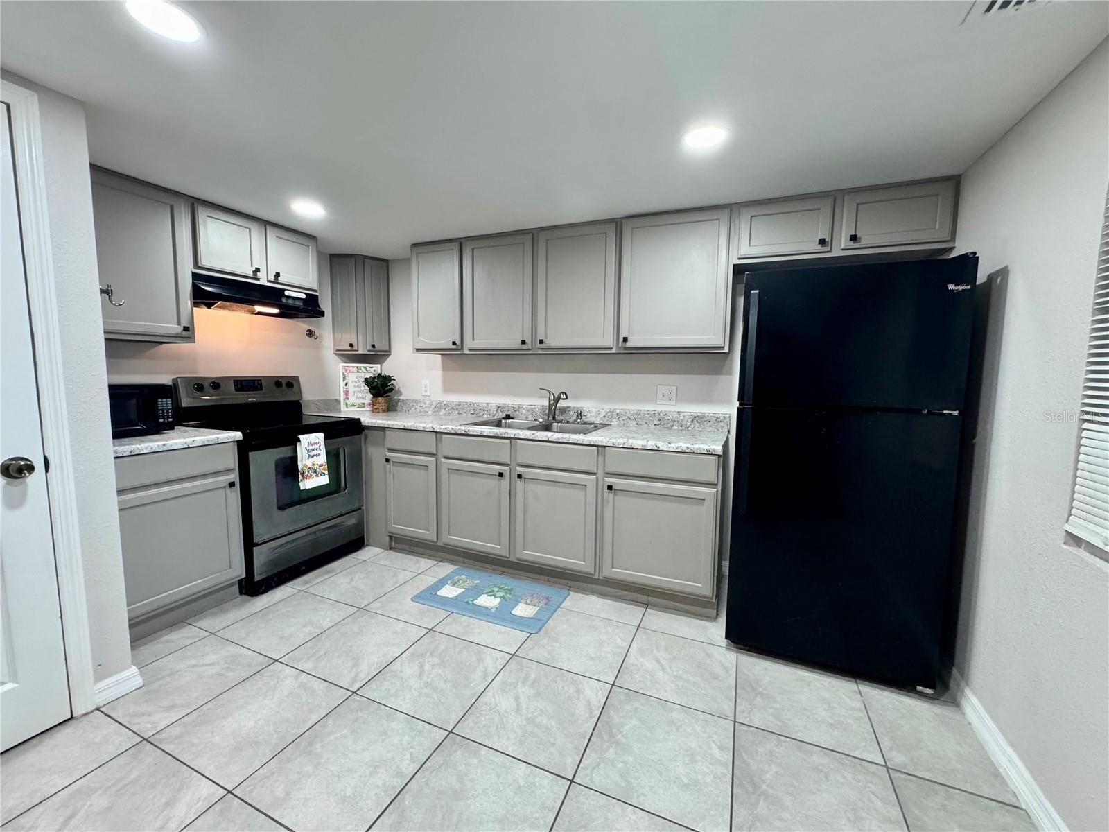 SIVER SPGS SHORES UN 40 - Residential