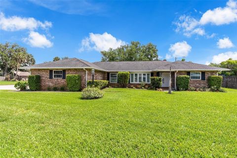 Photo of 801 Palm Grove Court, South Daytona Beach, FL 32119 (MLS # V4948675)
