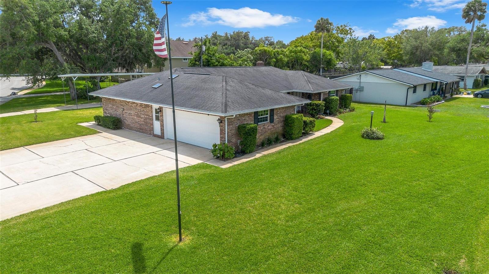 801 PALM GROVE COURT