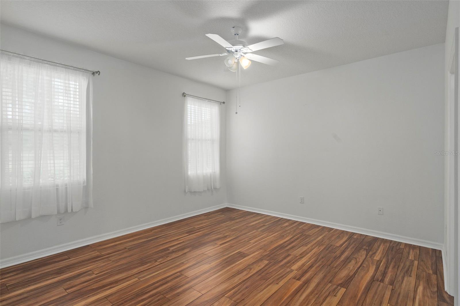 HERNANDO OAKS PH 3 - Residential