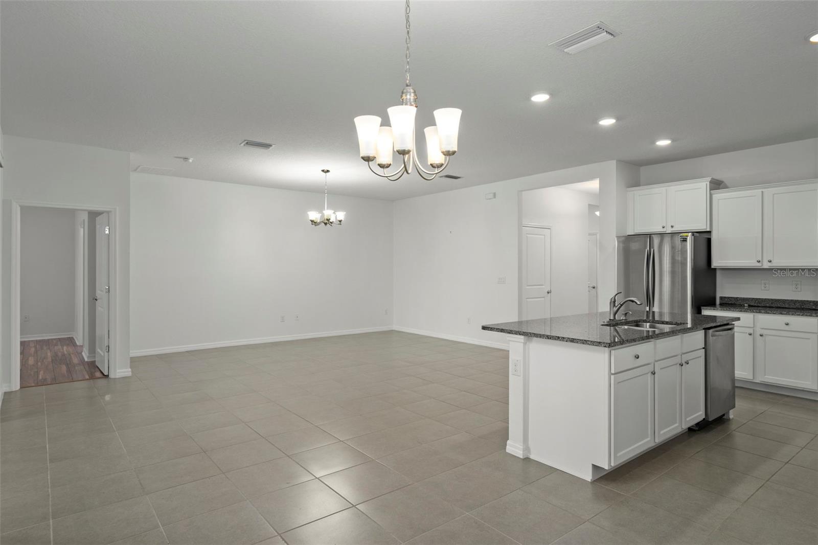 HERNANDO OAKS PH 3 - Residential