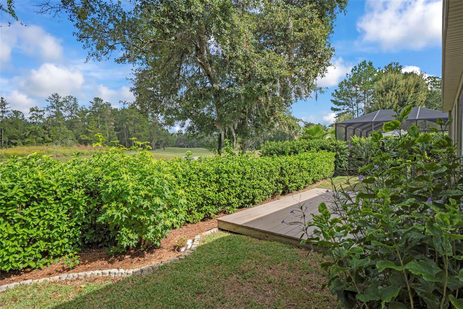 HERNANDO OAKS PH 3 - Residential