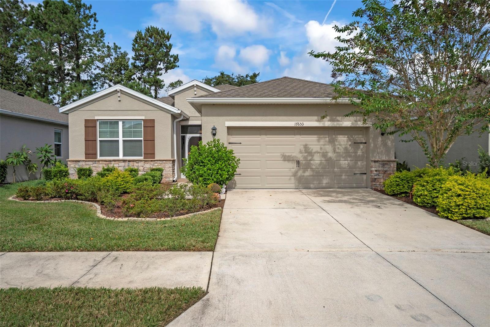 HERNANDO OAKS PH 3 - Residential