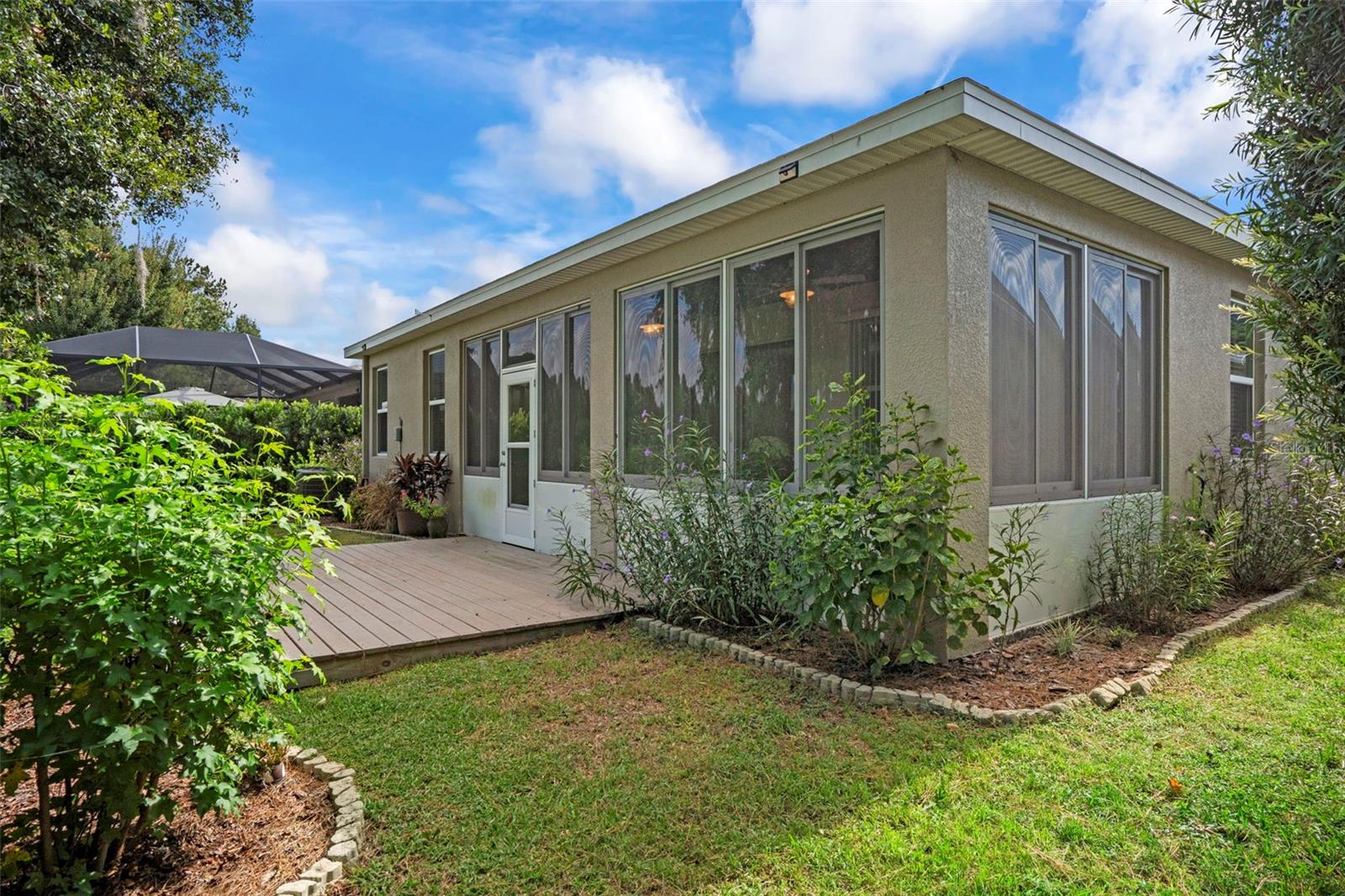 HERNANDO OAKS PH 3 - Residential