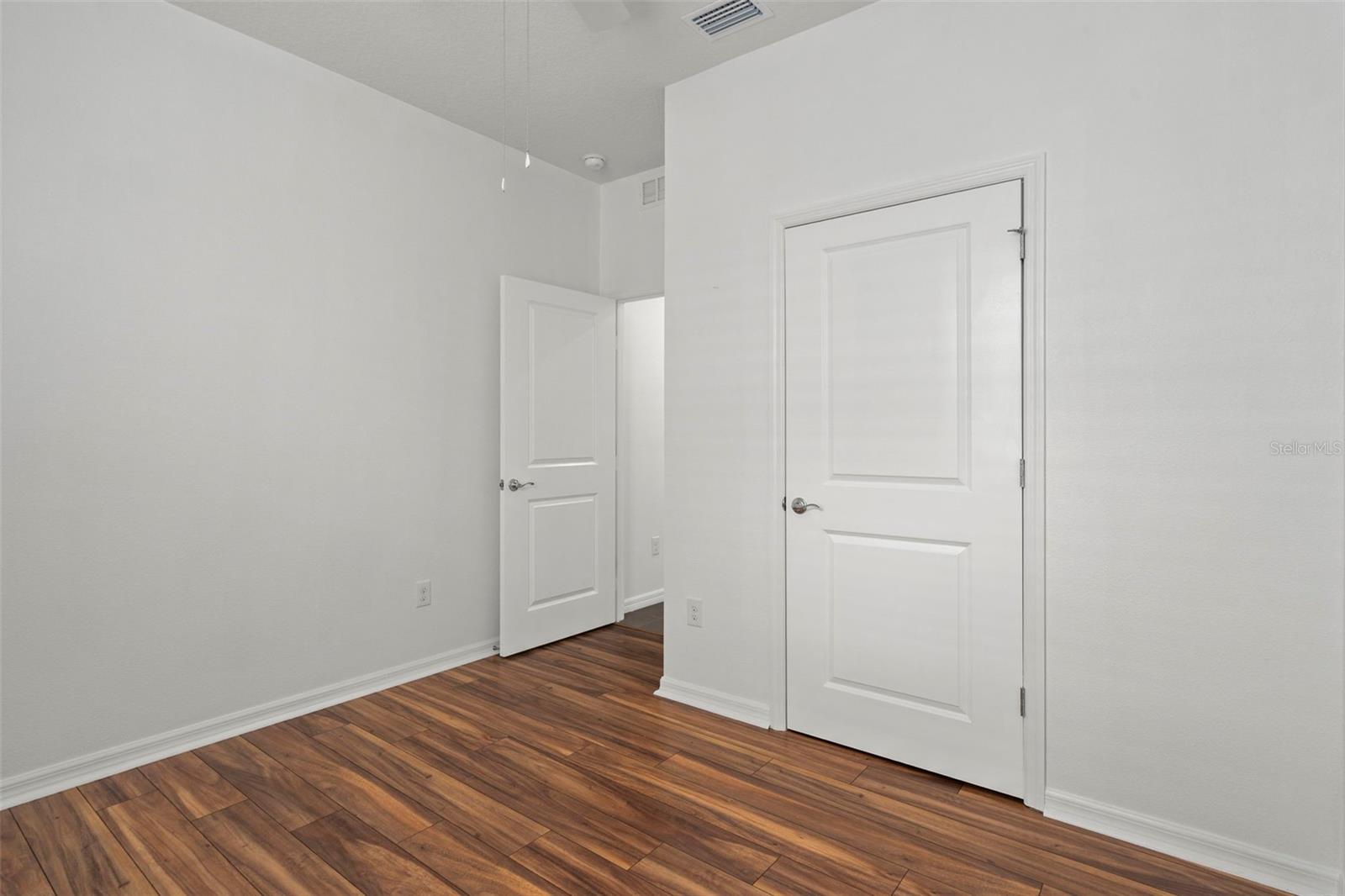 HERNANDO OAKS PH 3 - Residential
