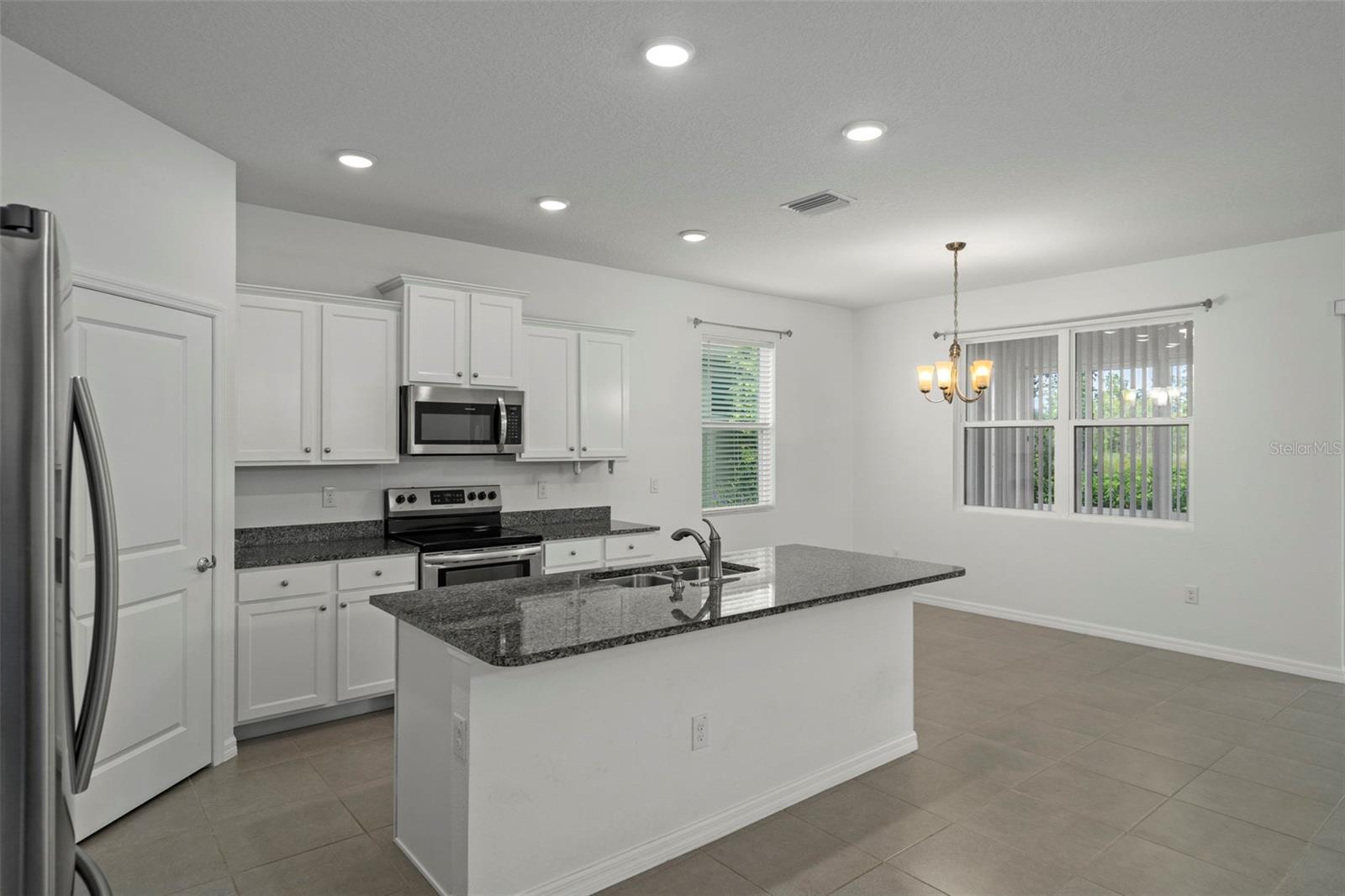 HERNANDO OAKS PH 3 - Residential