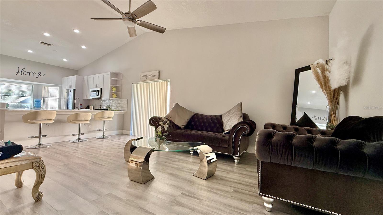 BOYNTON LAKES 06 - Residential