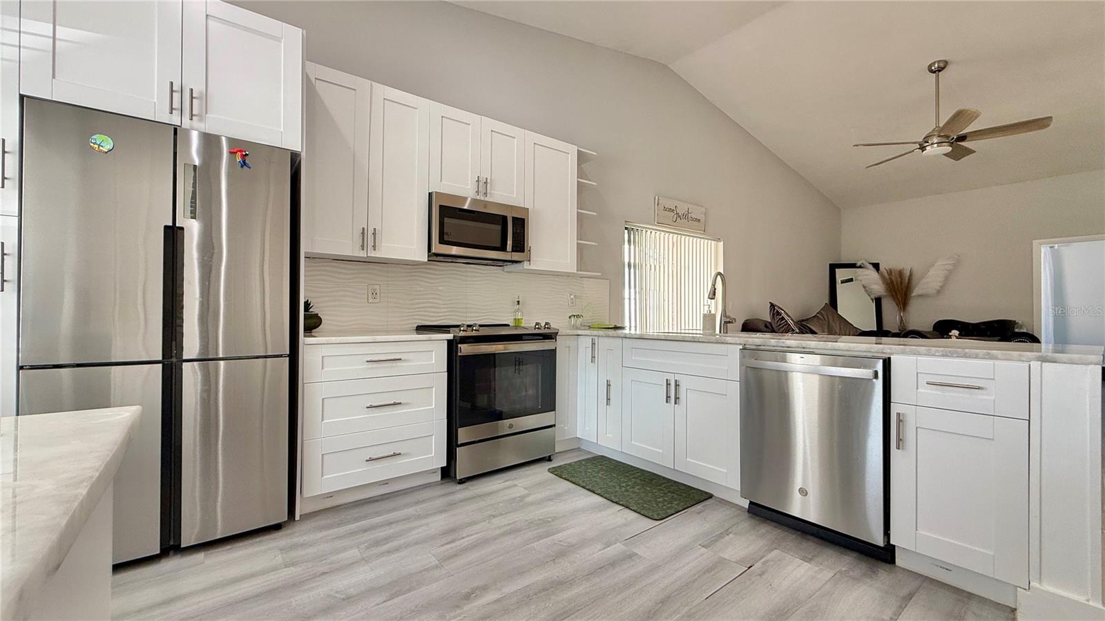 BOYNTON LAKES 06 - Residential