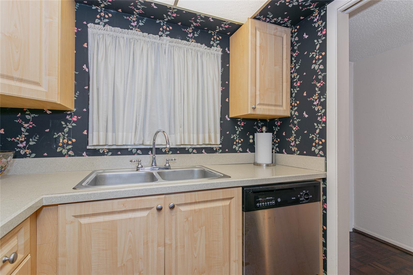 VENICE SANDS - Residential