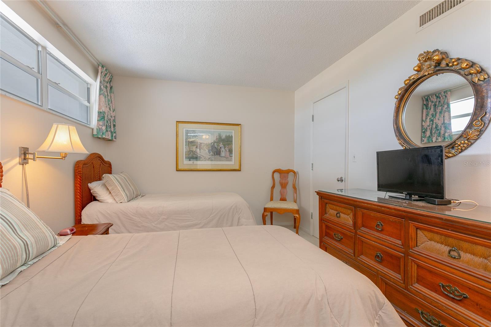 VENICE SANDS - Residential