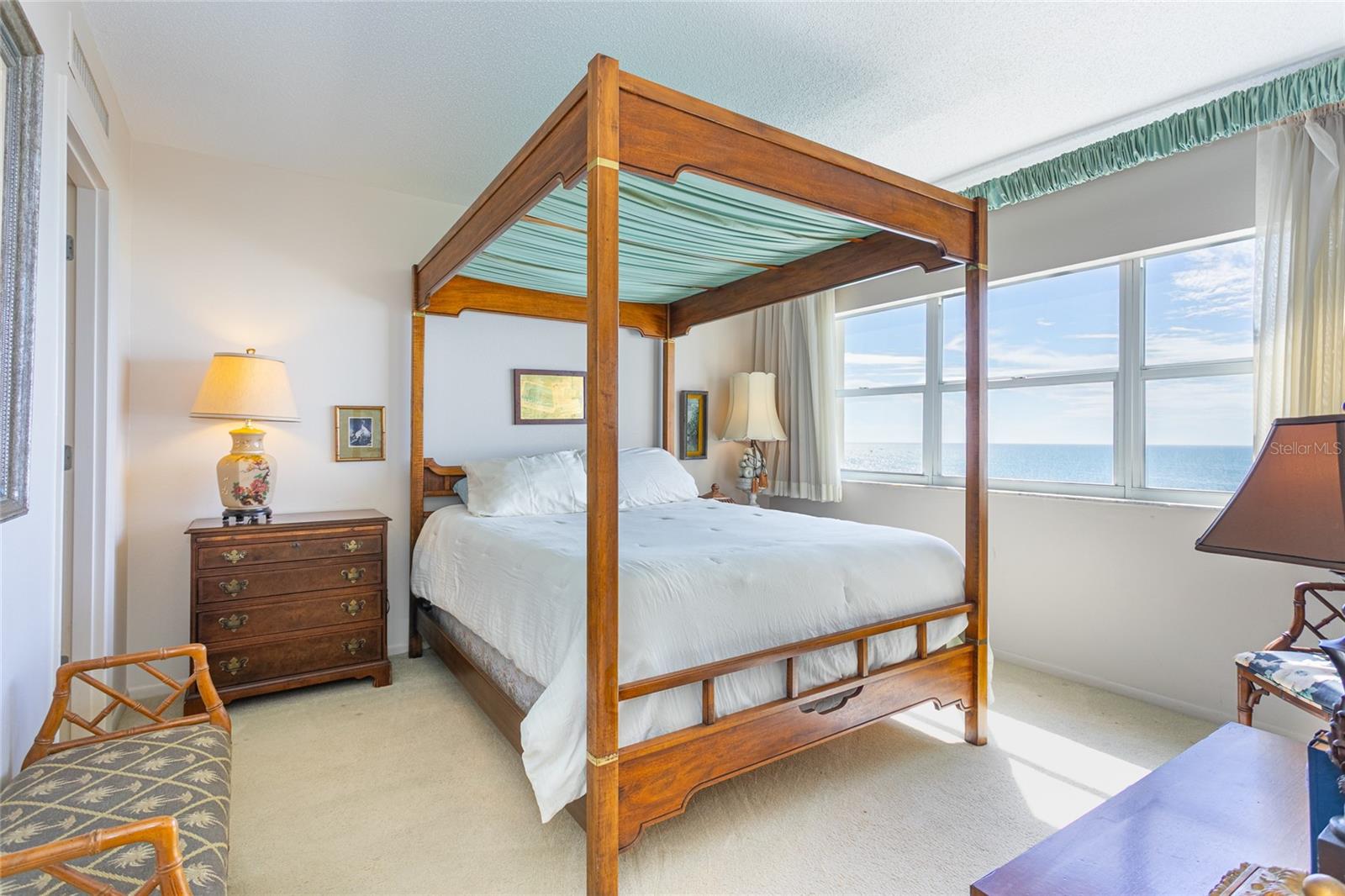 VENICE SANDS - Residential