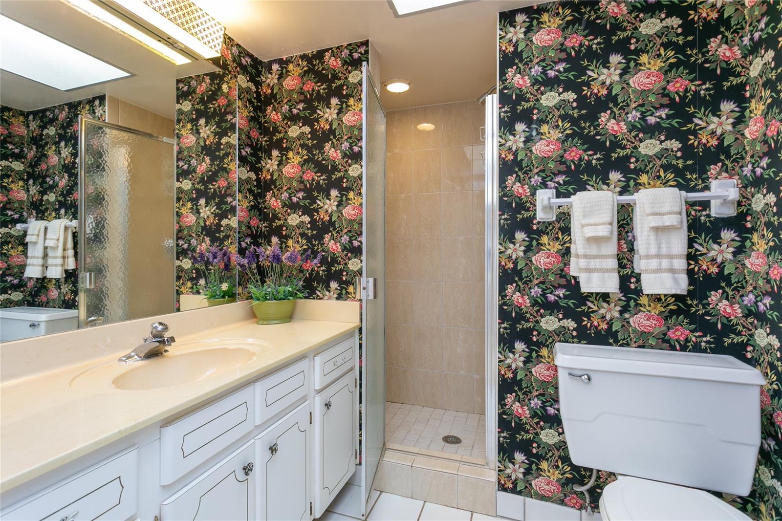 VENICE SANDS - Residential