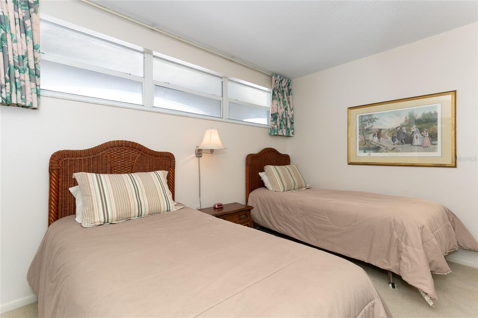 VENICE SANDS - Residential