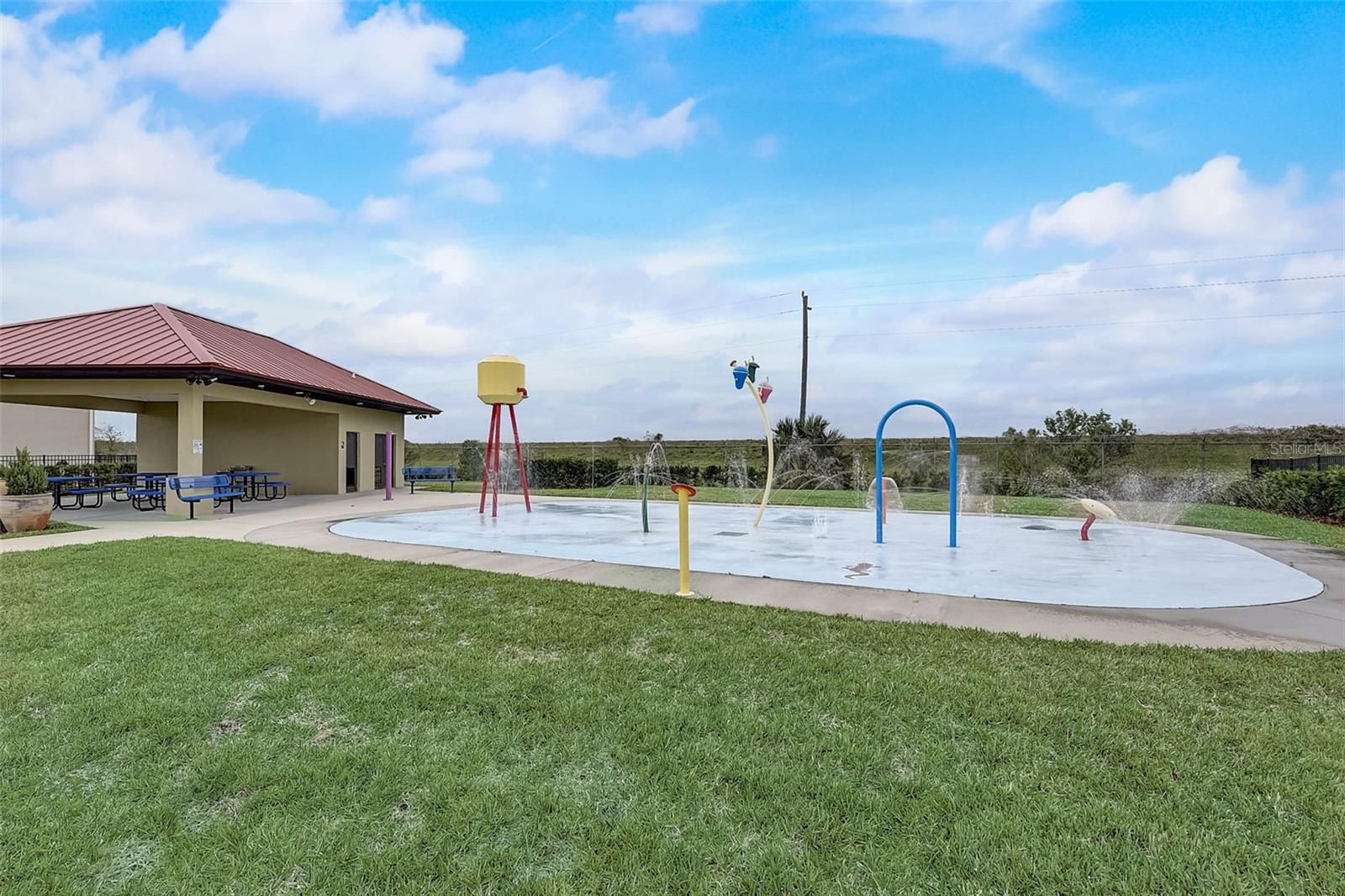 RIVIERA BELLA UN 9A - Residential