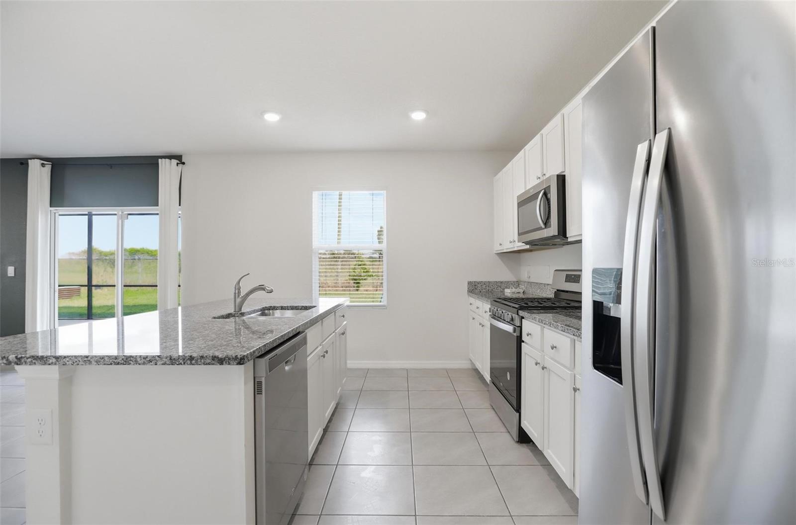 RIVIERA BELLA UN 9A - Residential