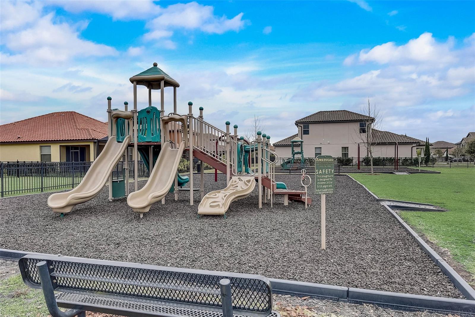 RIVIERA BELLA UN 9A - Residential