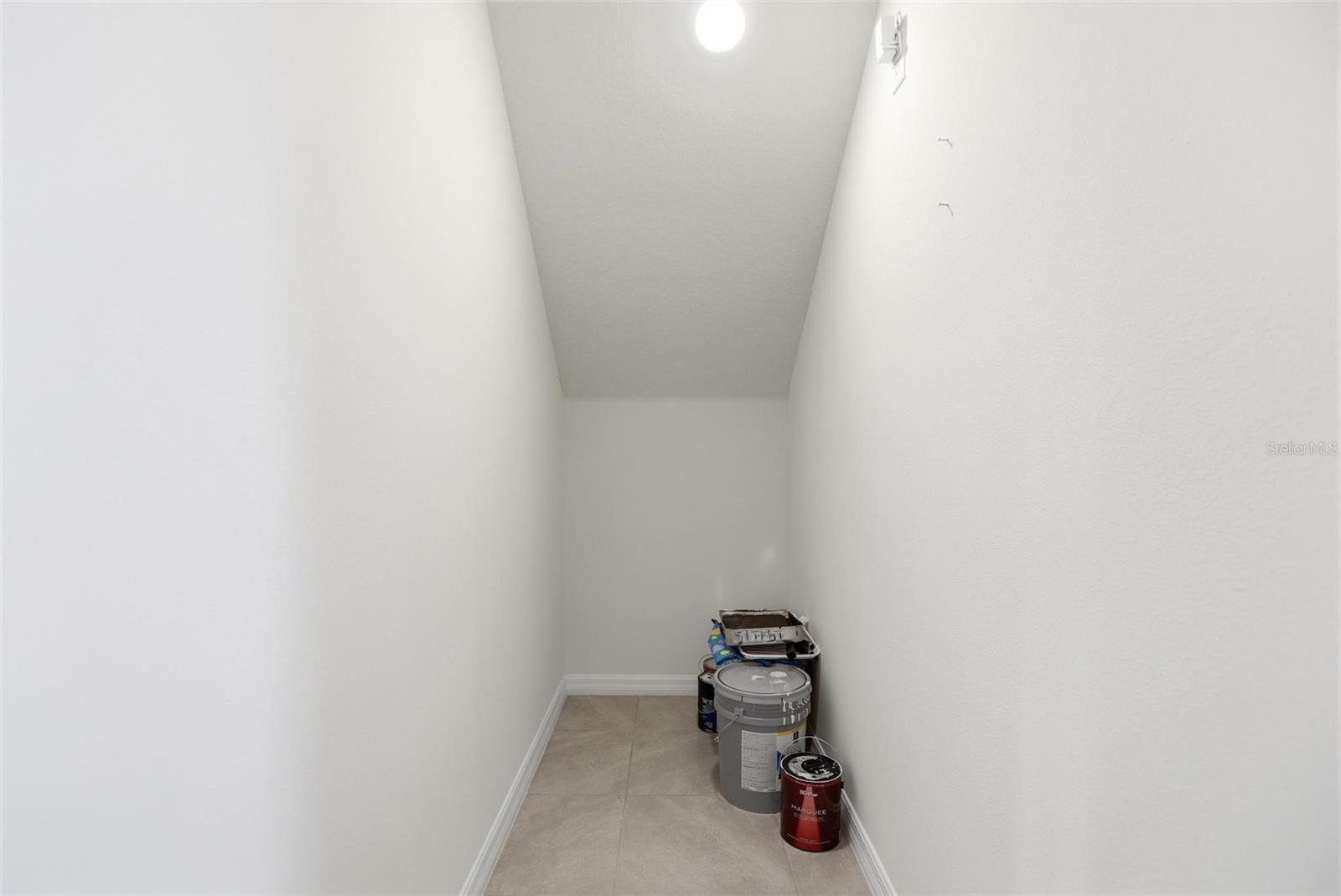 RIVIERA BELLA UN 9A - Residential