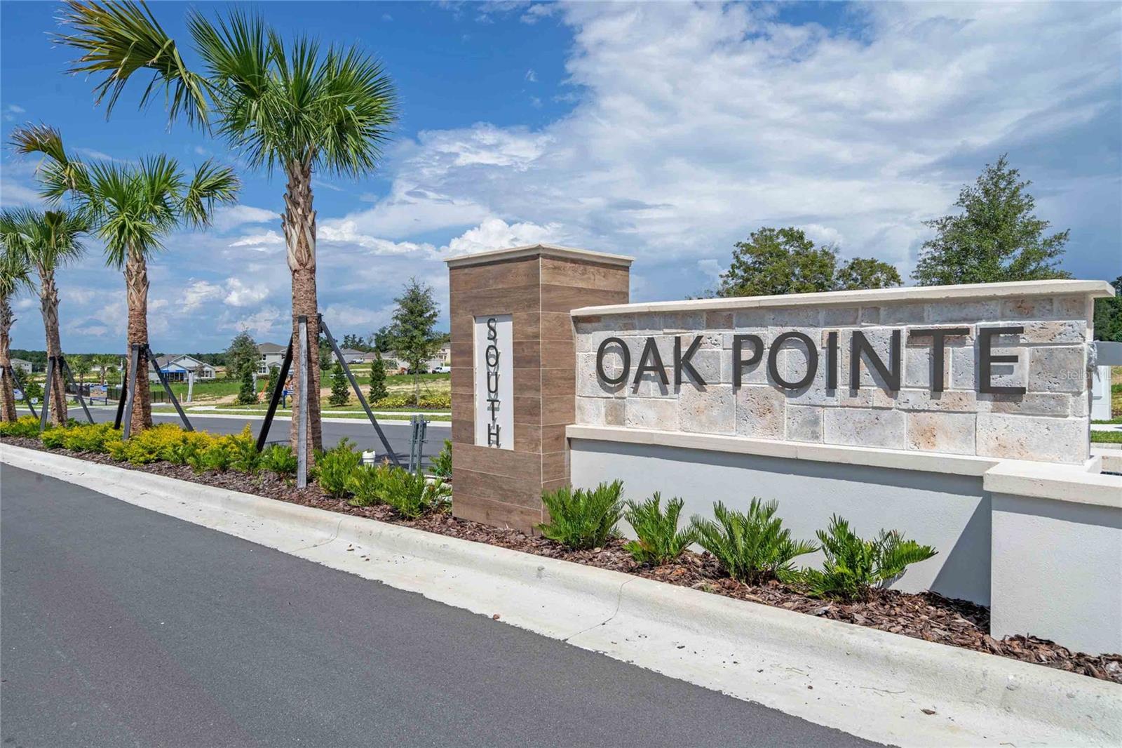 OAK POINTE - Residential