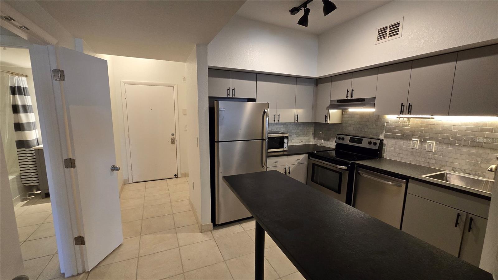 520 S ARMENIA AVENUE 1238