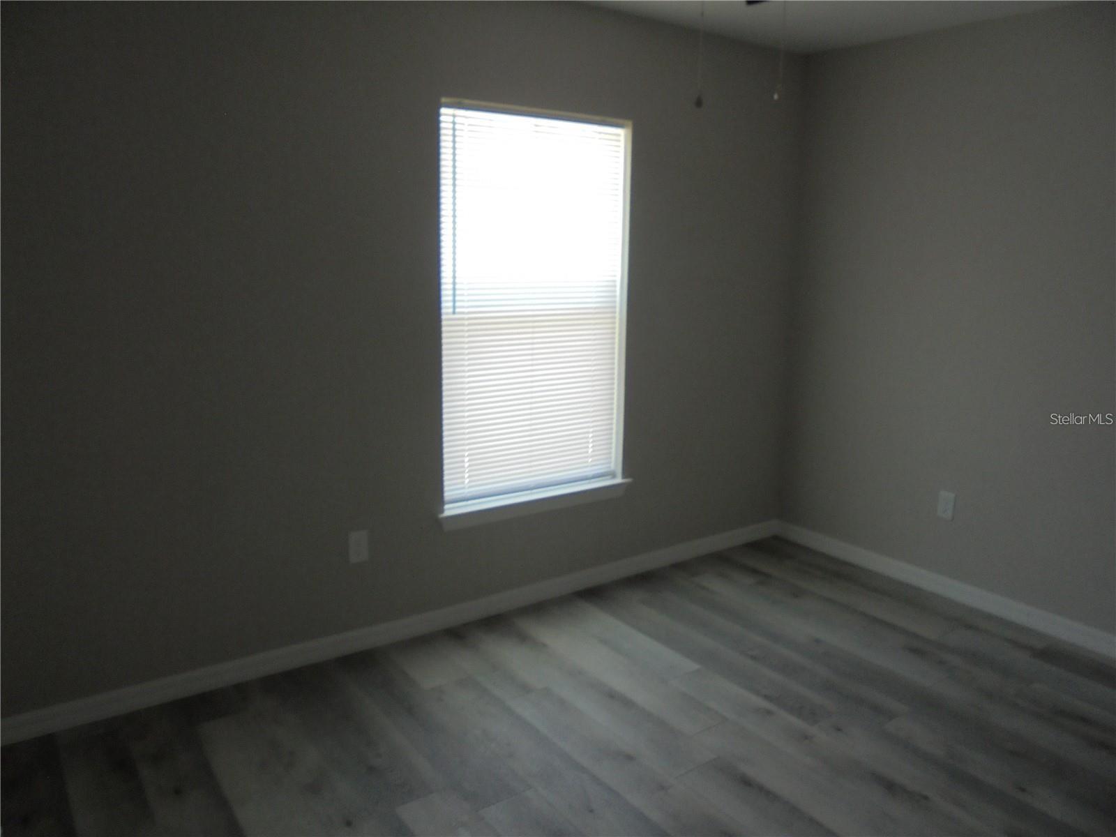 SILVER SPGS SHORES UN 36 - Residential Lease