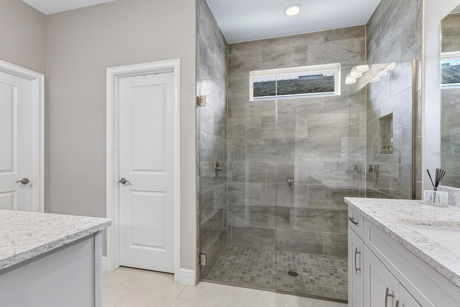 SUNRISE PRESERVE - Residential