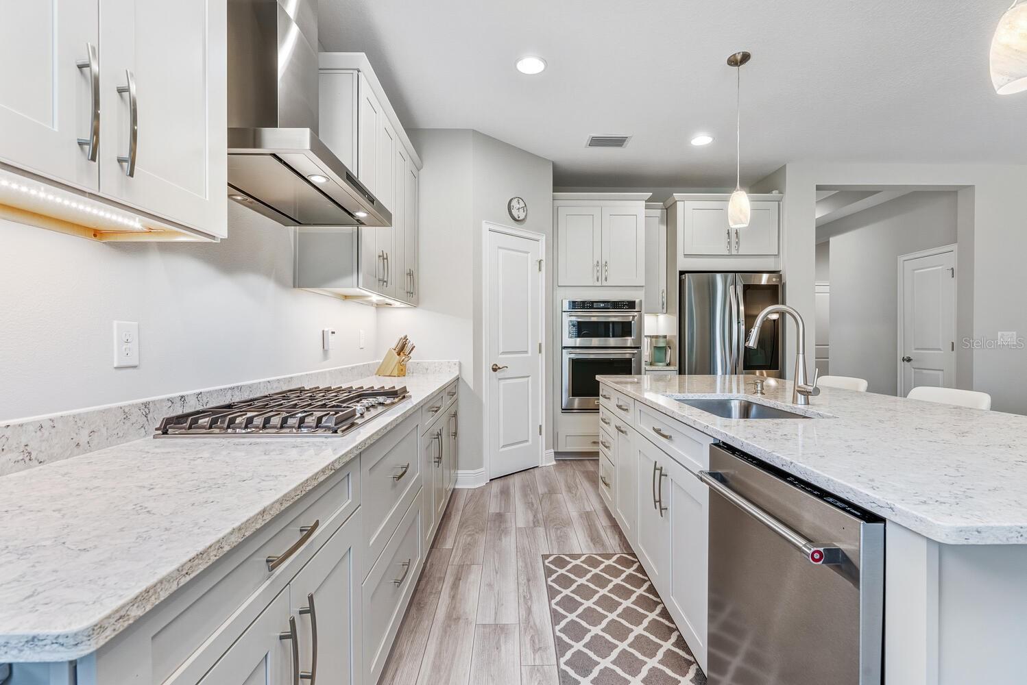 SUNRISE PRESERVE - Residential