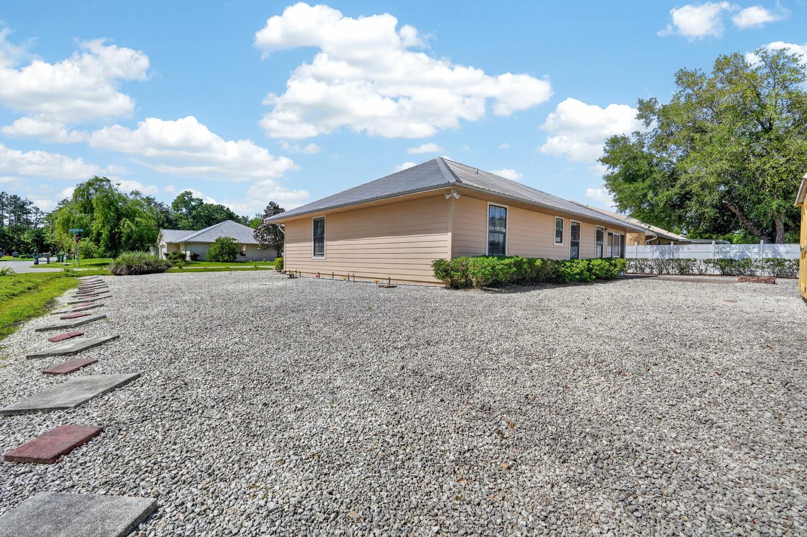 TIERRA WOODS - Residential